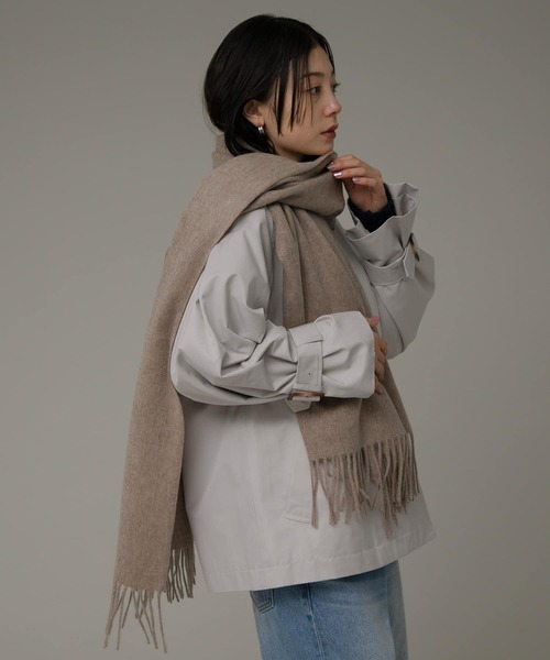 URBAN RESEARCH Sonny Label（アーバンリサーチサニーレーベル）の「大判ウールストール（ストール/ショール・レディース・チャコールグレー/ライトグレー/ブラック/ベージュ・ONE）」の11枚目の写真