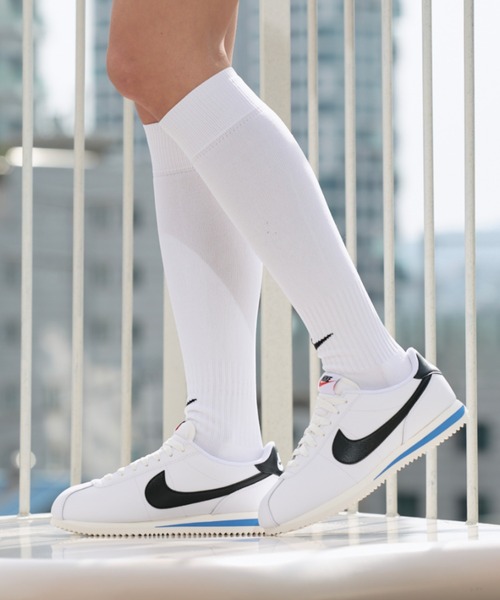 新品タグ箱付　NIKEナイキ コルテッツ レザー レディース ホワイト×ホワイト ナイキ コルテッツ レザー ホワイト - メルカリ