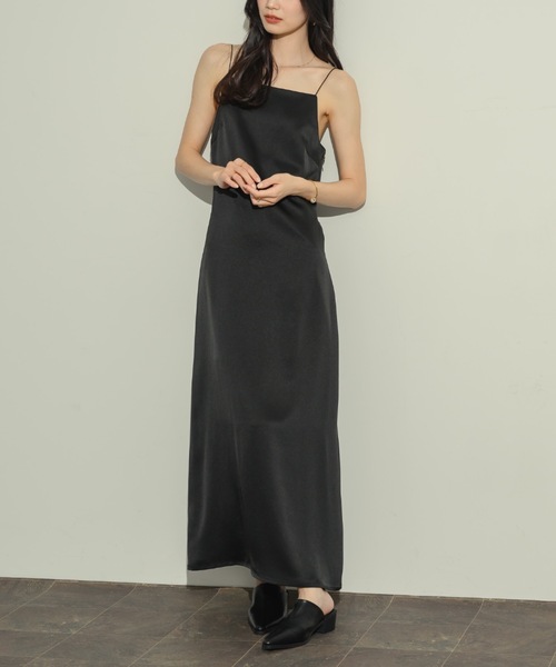 はるさん専用サテンバックシャンキャミワンピース、デニム NEUNA（ヌナ）の「サテンバックシャンキャミワンピース