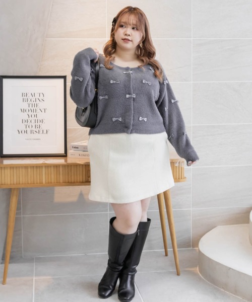 CLETTE(クレット)の「リボン使いシャギーニットカーディガン(カーディガン/ボレロ・レディース・ピンク/ブラック/ブルー・LL/3L/4L)」の9枚目の写真