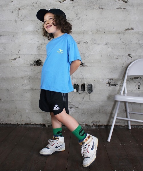 GROOVY COLORS(グルービーカラーズ)の「DINOSAUR SOUNDS Tee(Tシャツ/カットソー・キッズ・ライトブルー/ホワイト・120/110/100)」の7枚目の写真