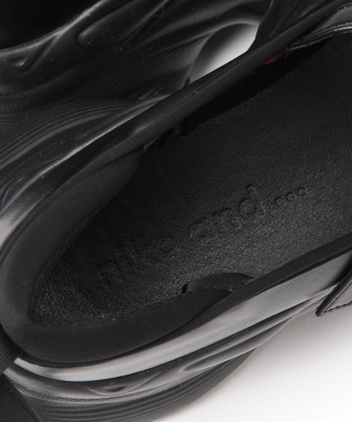 niko and...(ニコアンド)の「オリジナルクロスベルトリボンスニーカー(スニーカー・レディース・ブラック/その他1・MEDIUM/LARGE)」の4枚目の写真