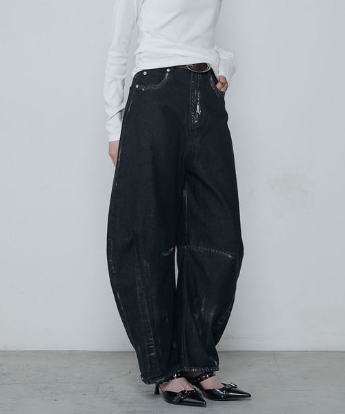 le ELMi(ルエルミ)の「Foil paint curve denim pants / ホイルペイントカーブデニムパンツ(デニムパンツ・レディース・ブラック/ライトブルー/ブルー・S/M)」の7枚目の写真