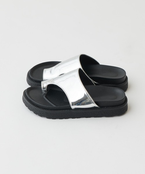 Lui's（ルイス）の「トングサンダル（サンダル・レディース・ブラック/シルバー・M/L）」の3枚目の写真