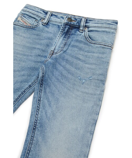 DIESEL（ディーゼル）の「キッズ デニムパンツ ジョグジーンズ 1995-J JJJ（デニムパンツ・キッズ・ライトインディゴブルー・6Y/10Y/14Y/12Y/4Y/16Y/8Y）」の3枚目の写真