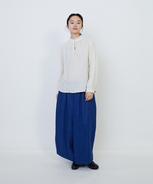 LOISIR(ロワズィール)の「グランジリネン裁ち切りフリルカラーブラウス(シャツ/ブラウス・レディース・オフホワイト/ライム・FREE)」の6枚目の写真