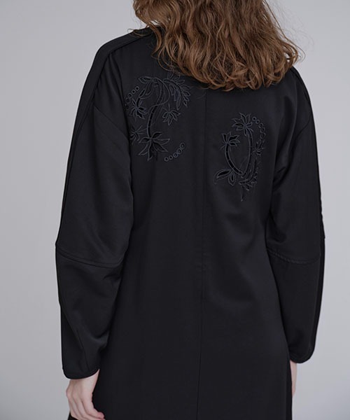 ウィルフリー flower patchwork volume sleeve OP WILLFULLY（ウィルフリー）の「flower patchwork volume sleeve
