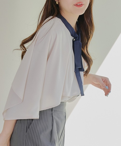 Another Branch olive des olive(アナザーブランチオリーブデオリーブ)の「【女性らしさたっぷり!】【WEB限定】配色ケープボウタイブラウス(シャツ/ブラウス・レディース・ネイビー/オフホワイト/アイボリー・FREE)」の2枚目の写真