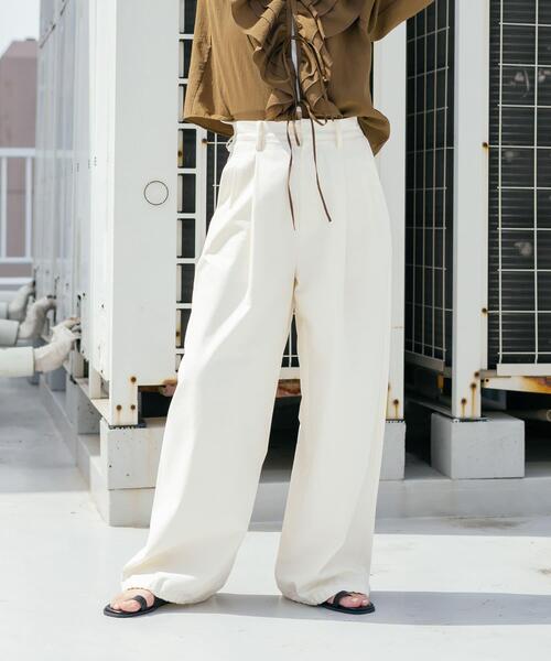 KBF（ケイビーエフ）の「ツイルペインターパンツ（その他パンツ・レディース・チャコールグレー/カーキ/アイボリー・ONE）」の2枚目の写真