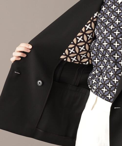 DRESSTERIOR（ドレステリア）の「【大人百花春号掲載 モデル美香さん着用】ピークドダブルライトストレッチジャケット（テーラードジャケット・レディース・ブラック・38/36/34）」の15枚目の写真