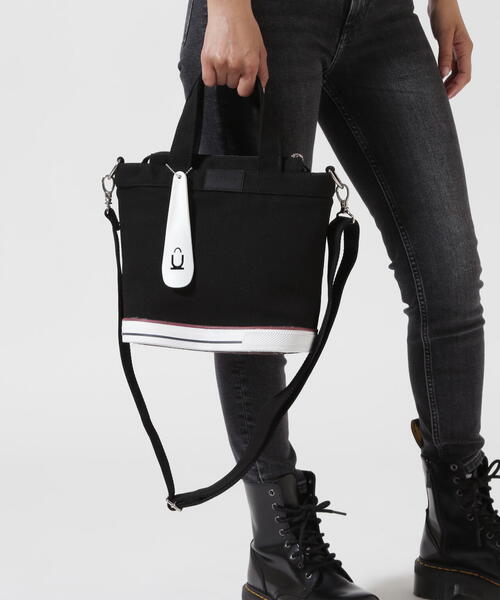 OKERU（オケル）の「OKERU/オケル/キャンバス トートバッグ TYPE-C（トートバッグ・レディース・ブラック/イエロー/ホワイト/カーキ・F）」の7枚目の写真