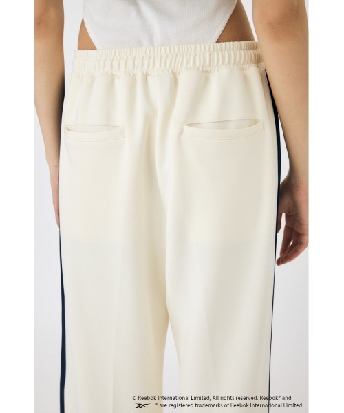 MOUSSY（マウジー）の「REEBOK TRACK パンツ（スウェットパンツ・レディース・ネイビー/オフホワイト/ダークグリーン・1/2）」の16枚目の写真