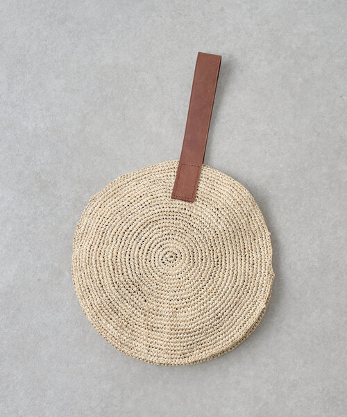 BEARDSLEY(ビアズリー)の「ラフィアサークルバッグ(かごバッグ・レディース・モスグリーン/レッド/サンドベージュ/ブラック・FREE)」の10枚目の写真