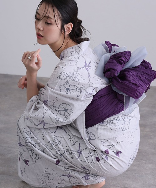 浴衣　綿麻　粋な夏着物　菊柄　黒　兵児帯　プリーツ　黒　2点　0910① 浴衣 綿麻 粋な夏着物 菊柄 黒 献上柄 半幅帯 2点 0726⑭ - メルカリ