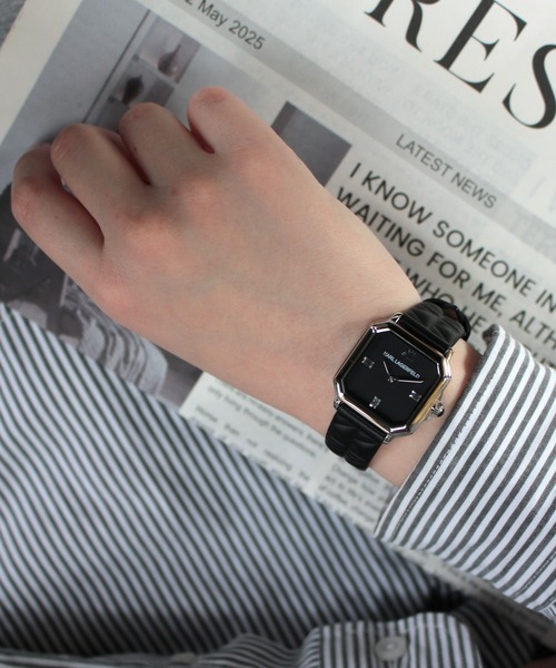 KARL LAGERFELD（カールラガーフェルド）の「「KARL LAGERFELD/カール・ラガーフェルド」スクエア クラシック - キルティング ブラック レザー（アナログ腕時計・レディース・ブラック×ブラック/ブラック×ホワイト/ブラック×シルバー・FREE）」の3枚目の写真