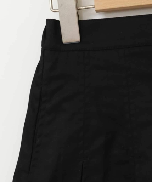 a.v.v（アーヴェヴェ）の「[120-130]インパン付きタックプリーツスカート（スカート・キッズ・ブルー/ブラック・120/130）」の6枚目の写真