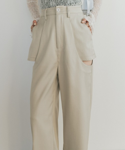 VANNIE U(ヴァニーユー)の「サイドカットアウトスラックスパンツ/SMLサイズ展開(スラックス・レディース・ベージュ/グレー/ピンク・L/M/S)」の2枚目の写真