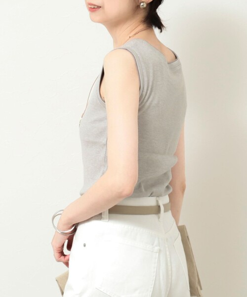 MICO COULIER（ミコクリエ）の「ラメテレコタンクトップ（Tシャツ/カットソー・レディース・オフホワイト/ブラック/ライトグレー・38）」の7枚目の写真