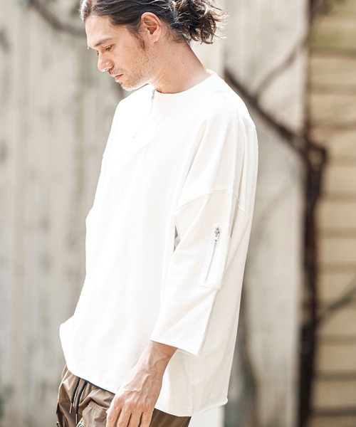 CAMBIO(カンビオ)の「mt9733- Zipper Neck 3-4 Sleeve Cut sew 半端袖カットソー(Tシャツ/カットソー・メンズ・ホワイト/ブラック/チャコール・S/M/L)」の1枚目の写真