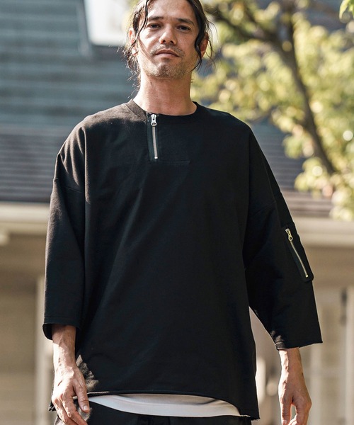 CAMBIO(カンビオ)の「mt9733- Zipper Neck 3-4 Sleeve Cut sew 半端袖カットソー(Tシャツ/カットソー・メンズ・ホワイト/ブラック/チャコール・S/M/L)」の2枚目の写真