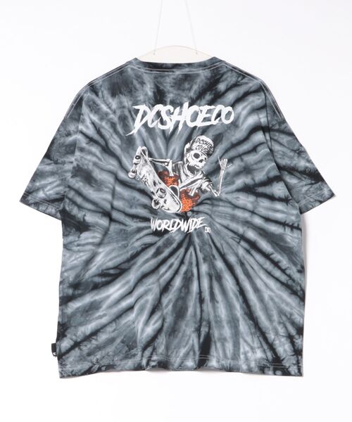 DC SHOES(ディーシーシューズ)の「25 SKATE SKULL SS/DCバックプリント半袖Tシャツ(Tシャツ/カットソー・メンズ・ブラック/ホワイト/その他/ブラック×ピンク・MEDIUM/LARGE/X-LARGE)」の7枚目の写真