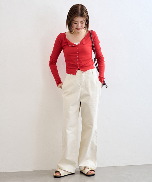 U by SPICK&SPAN(ユーバイスピックアンドスパン)の「チノワイドパンツ(チノパンツ・レディース・ネイビー/アイボリー・36/38)」の17枚目の写真