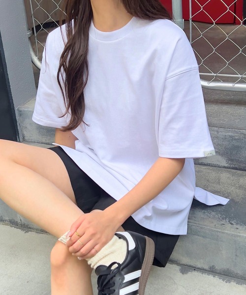 KOBE LETTUCE(コウベレタス)の「ヘビーウェイトユニセックスコットンバスクTシャツ(Tシャツ/カットソー・レディース・グレイッシュベージュ/ブラック/オフホワイト/アッシュグレー/ブルー系・L/M/XL)」の8枚目の写真