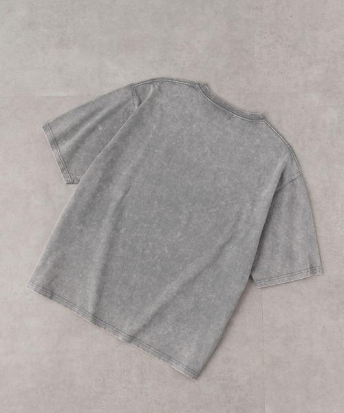EMMA CLOTHES(エマクローズ)の「ヴィンテージ加工 ピグメント3Dメタルロゴプリント半袖Tシャツ(Tシャツ/カットソー・メンズ・ブラック/グレー/ネイビー/ブラウン・M/L)」の10枚目の写真