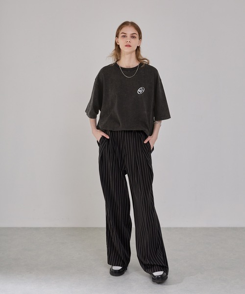 EMMA CLOTHES(エマクローズ)の「ヴィンテージ加工 ピグメント3Dメタルロゴプリント半袖Tシャツ(Tシャツ/カットソー・メンズ・ブラック/グレー/ネイビー/ブラウン・M/L)」の22枚目の写真