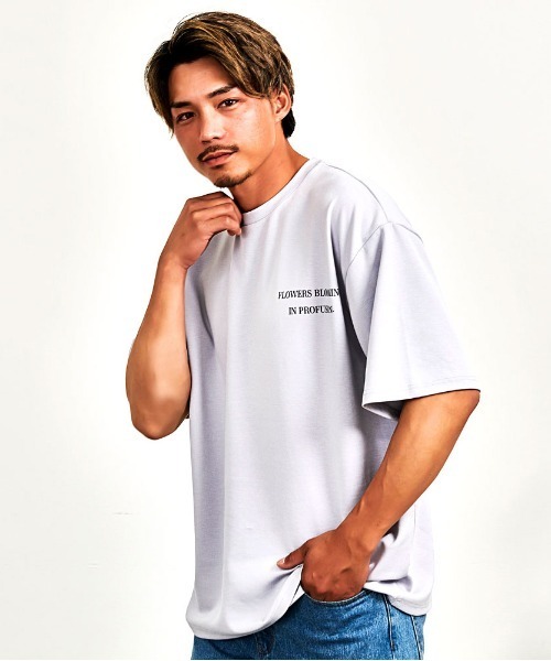 CavariA(キャバリア)の「『CavariA/キャバリア』クルーネックフラワーデジタルプリント半袖Tシャツ(Tシャツ/カットソー・メンズ・グレー/ブラック/ホワイト・L/M)」の10枚目の写真
