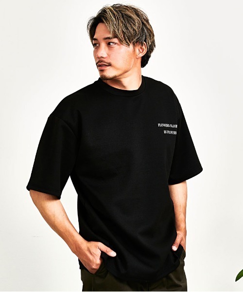 CavariA(キャバリア)の「『CavariA/キャバリア』クルーネックフラワーデジタルプリント半袖Tシャツ(Tシャツ/カットソー・メンズ・グレー/ブラック/ホワイト・L/M)」の7枚目の写真