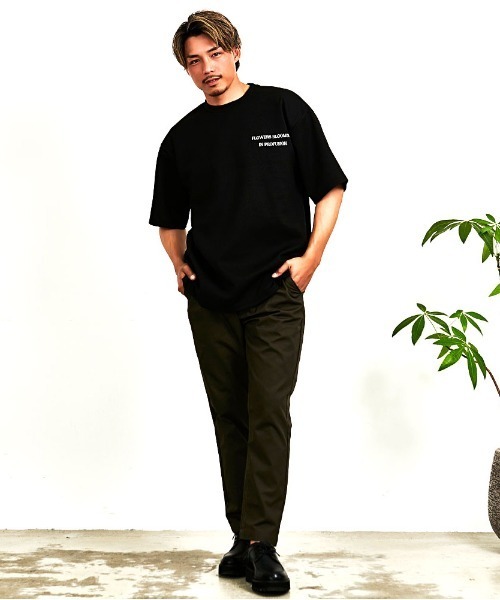 CavariA(キャバリア)の「『CavariA/キャバリア』クルーネックフラワーデジタルプリント半袖Tシャツ(Tシャツ/カットソー・メンズ・グレー/ブラック/ホワイト・L/M)」の8枚目の写真