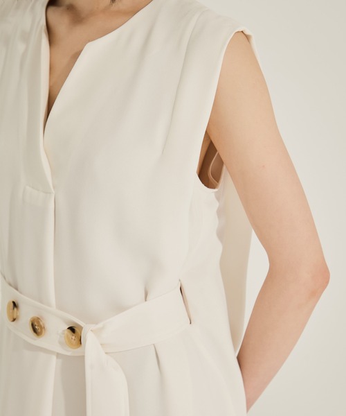 STUDIOUS(ステュディオス)の「【STUDIOUS/ステュディオス】Back Satin Belted Dress/バックサテンベルトドレス(ワンピース・レディース・ホワイト/ブラック・2/1)」の11枚目の写真