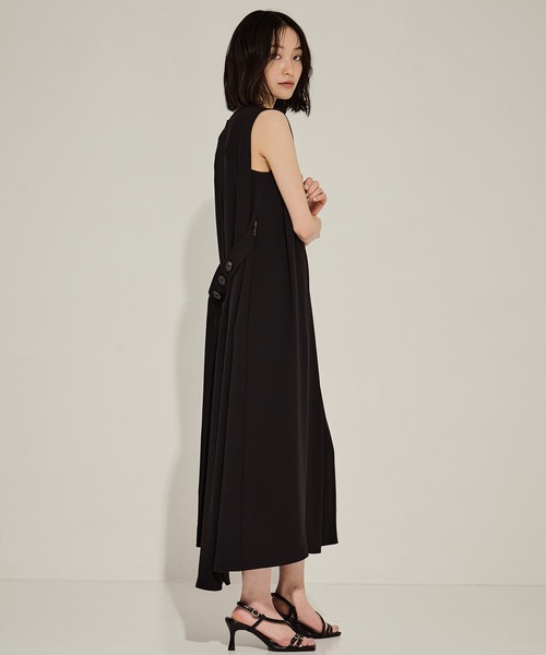 STUDIOUS(ステュディオス)の「【STUDIOUS/ステュディオス】Back Satin Belted Dress/バックサテンベルトドレス(ワンピース・レディース・ホワイト/ブラック・2/1)」の19枚目の写真
