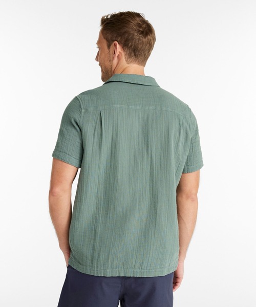 L.L.Bean（エルエルビーン）の「クラウド・ガーゼ・シャツ、スライトリー・フィット（すっきりフィット）　半袖 米国フィット・レギュラー（シャツ/ブラウス・メンズ・グレイッシュブルー/ホワイト/ダークブラック/セージグリーン/ダークブルー/ネイビー/レッド・X-LARGE/LARGE/MEDIUM/SMALL）」の11枚目の写真