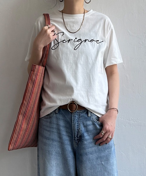 LBC（エルビーシー）の「コード刺繍ロゴTシャツ（Tシャツ/カットソー・レディース・ブラック/ブルー/ホワイト/ブラウン・L/M）」の2枚目の写真