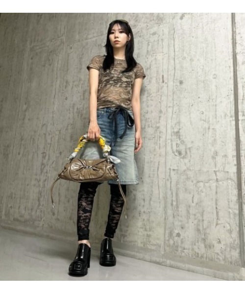 DIESEL（ディーゼル）の「ウィメンズ Tシャツ KASIA-UTLT（Tシャツ/カットソー・レディース・ブラウン/ブラック/ベージュ・MEDIUM/SMALL/X-SMALL/LARGE）」の4枚目の写真