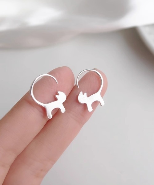 meowmeow☺︎ ペアシェイプ型ラリマーピアス MASHIRO】キャットテールカールペアピアス 猫（MA/EK363