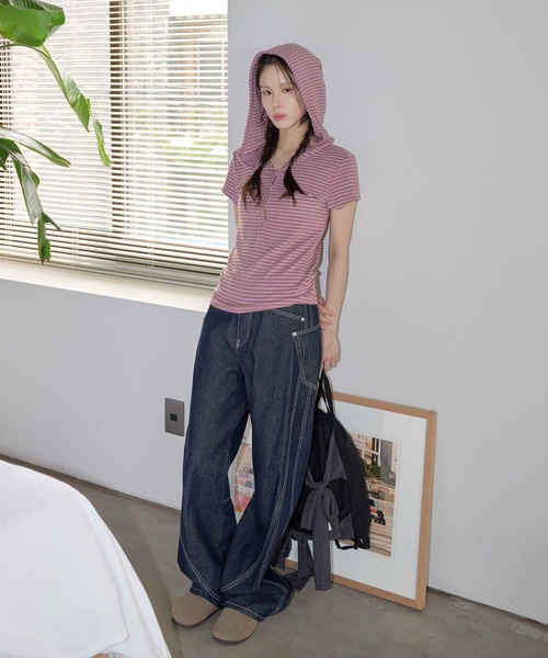 UNE MANSION(ユヌマンション)の「【UNE ORIGINAL】 シルバースナップボタンユニークストライプ ビッグフードTシャツカットソー(Tシャツ/カットソー・レディース・ピンク/バーガンディー/ブラック/カーキ・FREE)」の22枚目の写真