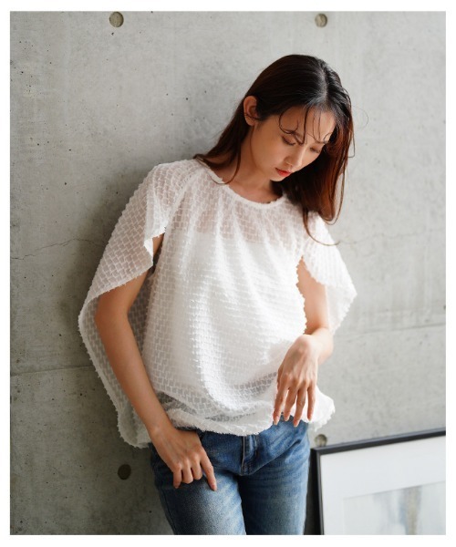 Sawa a la mode(サワアラモード)の「スリットスリーブジャガードブラウス(シャツ/ブラウス・レディース・ホワイト/ブラック・FREE)」の8枚目の写真