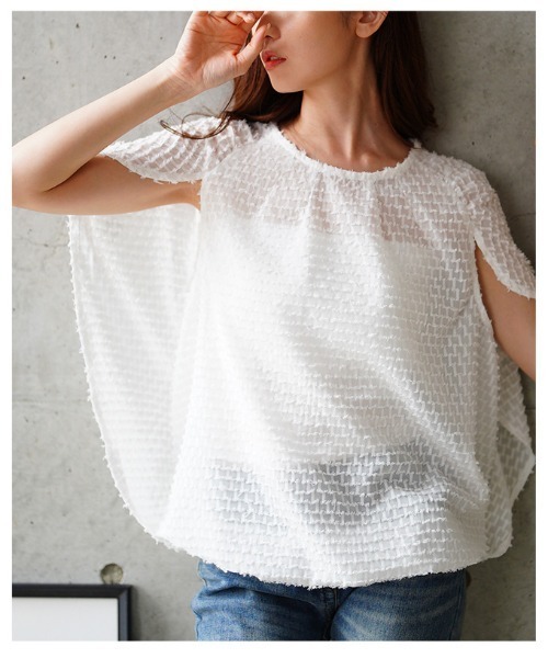 Sawa a la mode(サワアラモード)の「スリットスリーブジャガードブラウス(シャツ/ブラウス・レディース・ホワイト/ブラック・FREE)」の11枚目の写真