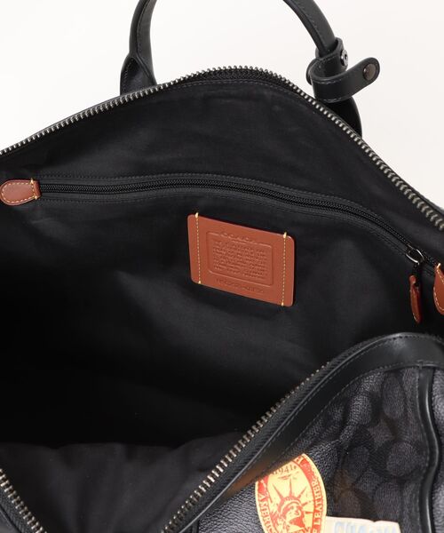 COACH(コーチ)の「ゴッサム ダッフル バッグ 45・シグネチャー キャンバス・パッチ(ボストンバッグ・メンズ・ブラック系その他・ONE)」の6枚目の写真