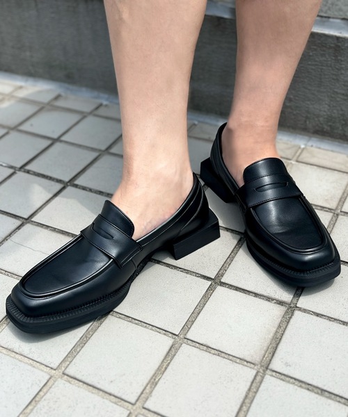 ONE DAY KMC (ワンデイケーエムシー)の「ONE DAY Select / スクウェアヒールローファー(ローファー・メンズ・ブラック・MEDIUM/LARGE/SMALL)」の1枚目の写真