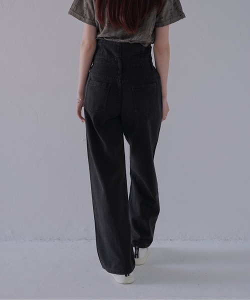 Uenui（ウニュイ）の「【 cunii 】 ハイウエストタックワイドデニムパンツ（デニムパンツ・レディース・ブラック・FREE）」の3枚目の写真