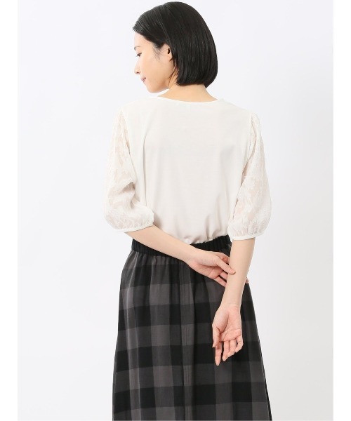 m.f.editorial(エムエフエディトリアル)の「【接触冷感 オパール袖】m.f.エディトリアル レディース クルーネック 半袖 プルオーバー Tシャツ(Tシャツ/カットソー・レディース・ブラック/ホワイト・LARGE/MEDIUM)」の14枚目の写真