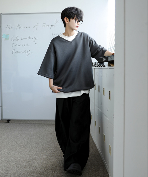 neos（ネオス）の「【neos】ルーズシルエット Vネック 裾 ドローコード Tシャツ（Tシャツ/カットソー・メンズ・ホワイト/ブラック/ブルー/チャコールグレー・LARGE/MEDIUM）」の21枚目の写真