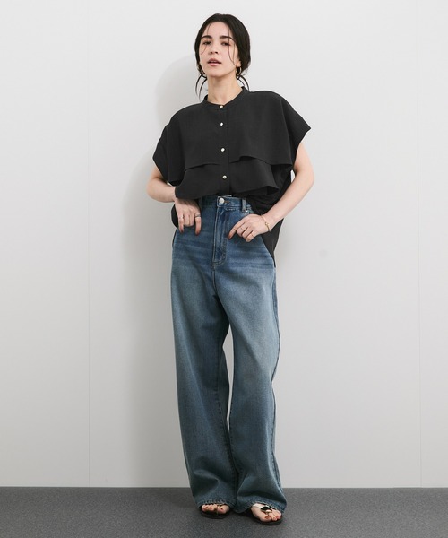 le cercle ADAM ET ROPE'(ルセルクルアダムエロペ)の「【セットアップ対応】タンブラーブッチャータックフリルブラウス(シャツ/ブラウス・レディース・チャコールグレー/ライトグレー/ダークブラウン・FREE)」の4枚目の写真