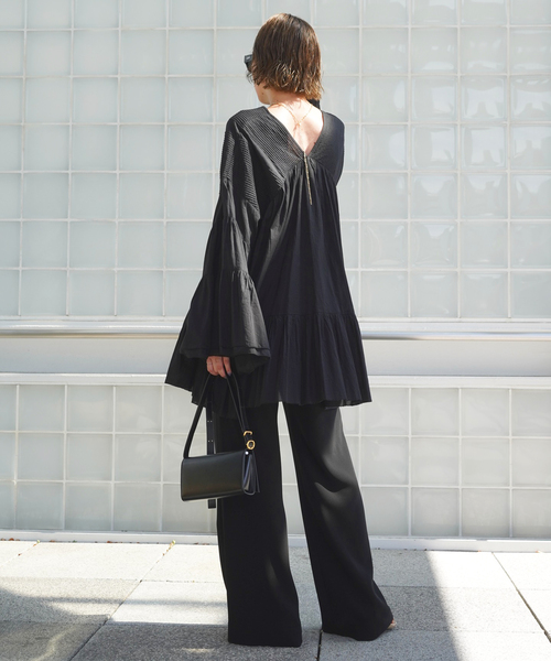 EVERYDAY I LIKE.(エヴリディアイライク)の「*Dramatic Blouse(シャツ/ブラウス・レディース・ブラック・FREE)」の5枚目の写真