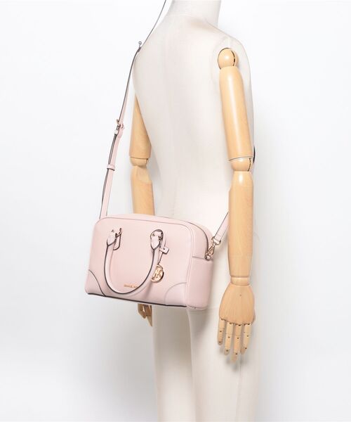 MICHAEL KORS（マイケルコース）の「THOMPSON MD DUFFLE SATCHEL サッチェル（ハンドバッグ・レディース・ピンク系・FREE）」の5枚目の写真