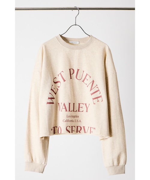 CHIGNON（シニヨン）の「【 CHIGNON / シニヨン 】カットオフロゴミニ裏毛プルオーバー（Tシャツ/カットソー・レディース・チャコール/ナチュラル・FREE）」の2枚目の写真